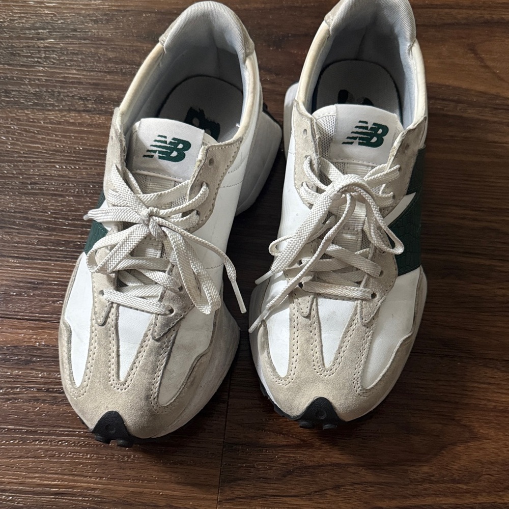 New Balance 327 Sneakers - Picture 2 of 7